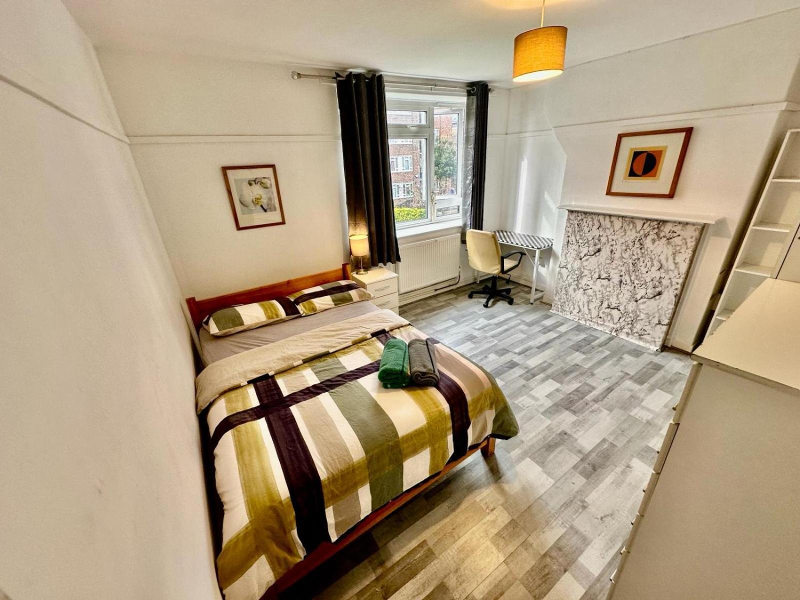 Aldgate East R1 Gasthof London